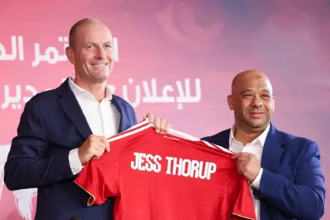 أحدثهم توروب مع الأهلي.. 5 مدارس تقتحم تدريب الدوري المصري